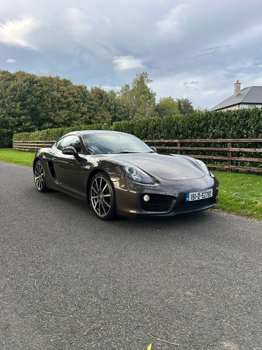 Stunning 2015 Porsche Cayman PDK - Image 2