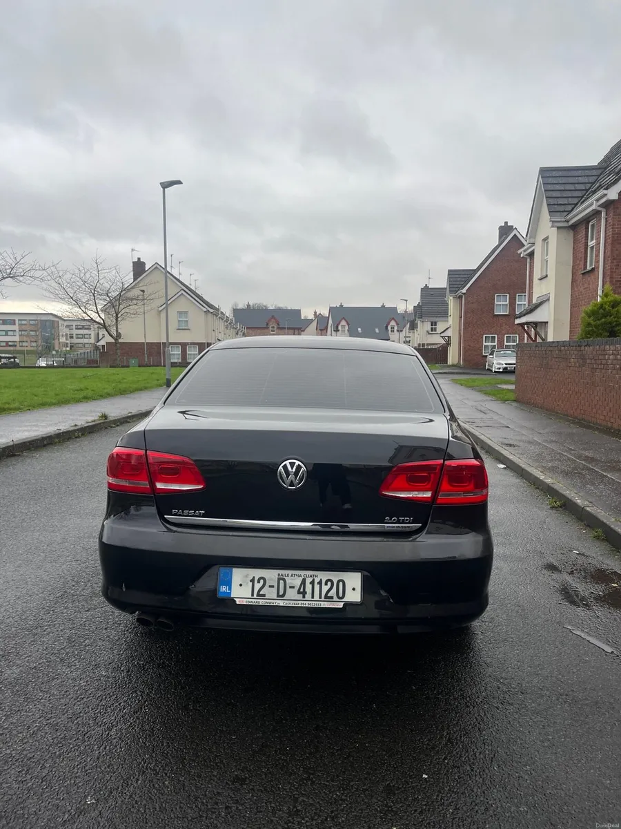 2012 Volkswagen Passat 2.0 TDI - Image 3