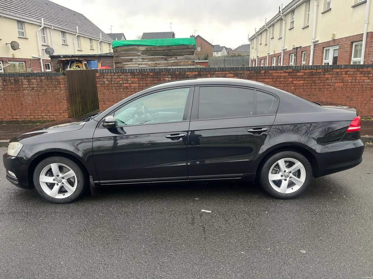 2012 Volkswagen Passat 2.0 TDI - Image 4