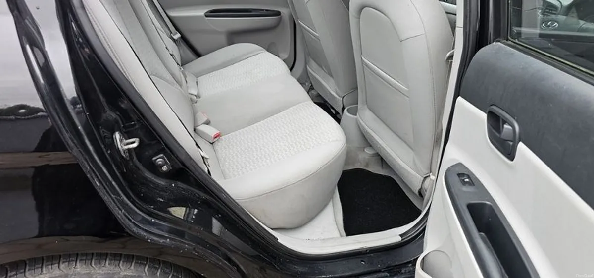 2007 Hyundai Accent Automatic NCT 02 27 - Image 4