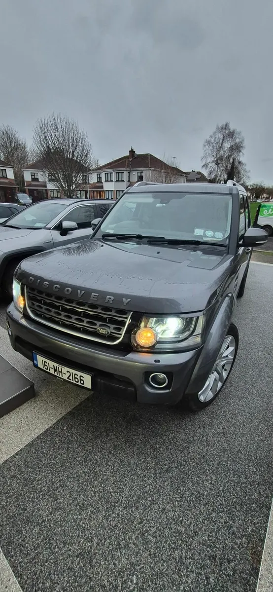 Land Rover Discovery 2016 - Image 2