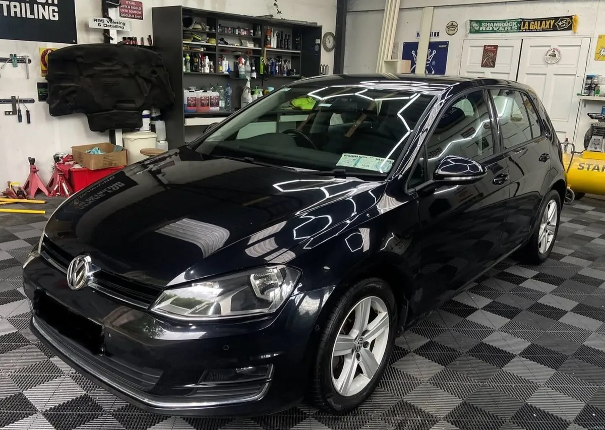132 Volkswagen Golf TDI 2.0 - Image 1