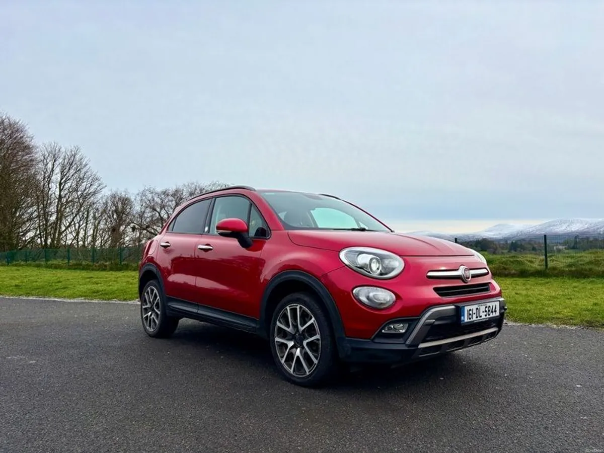 2016 Fiat 500x Opening Edition. High Spec, Automatic, 4x4, 2.0L - Image 2