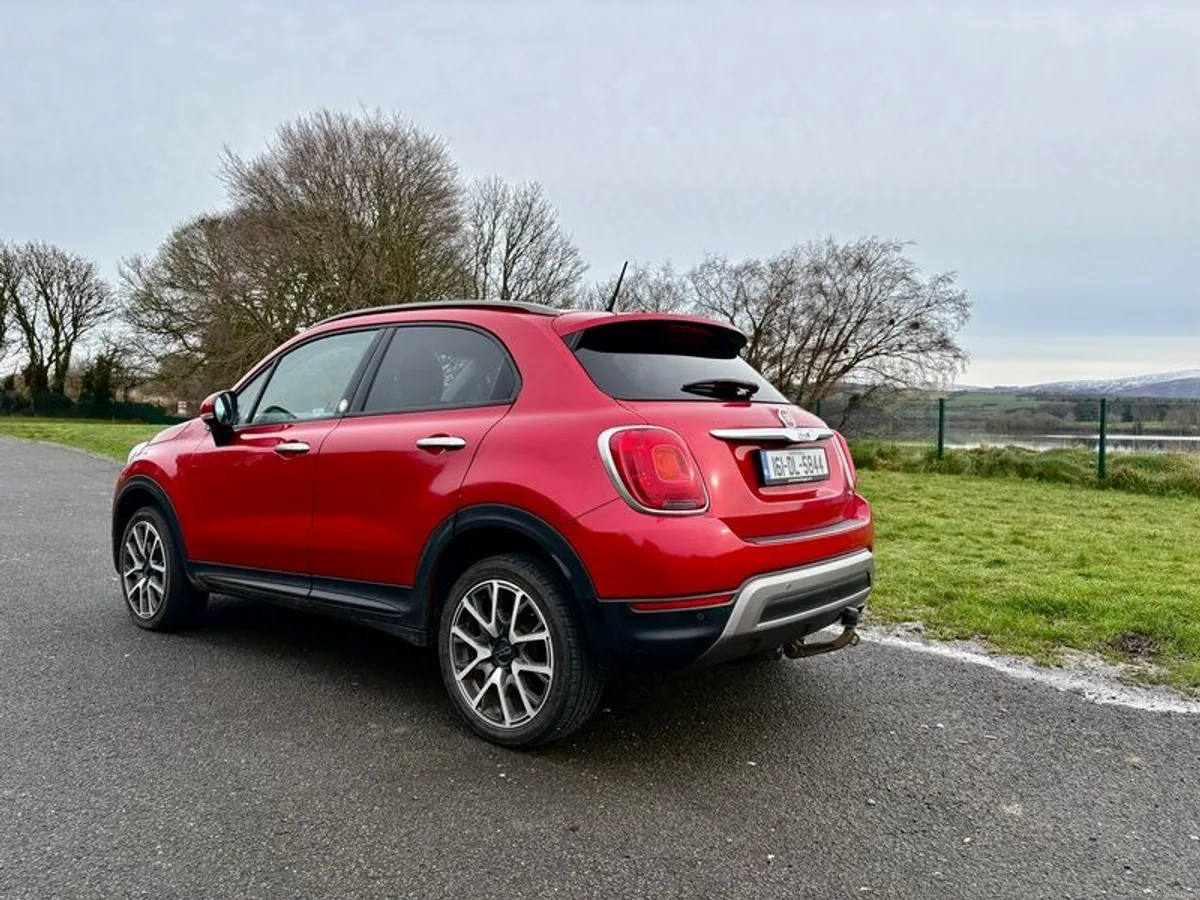 2016 Fiat 500x Opening Edition. High Spec, Automatic, 4x4, 2.0L - Image 4