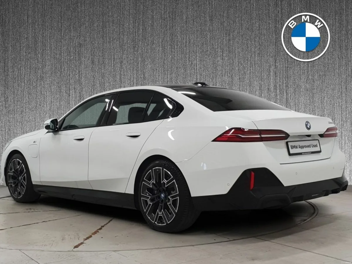 BMW 5-Series 530e M Sport - Image 3