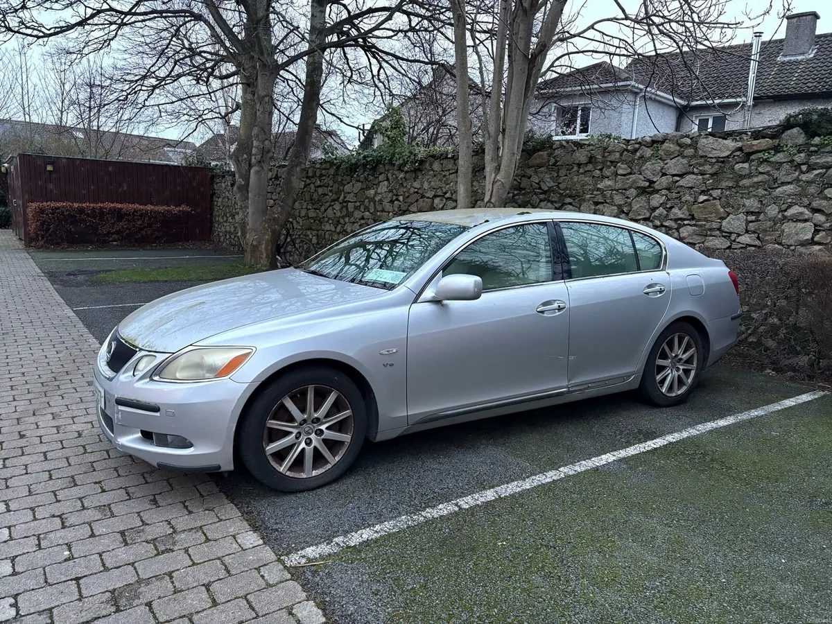 Lexus GS300H Automatic - Image 2