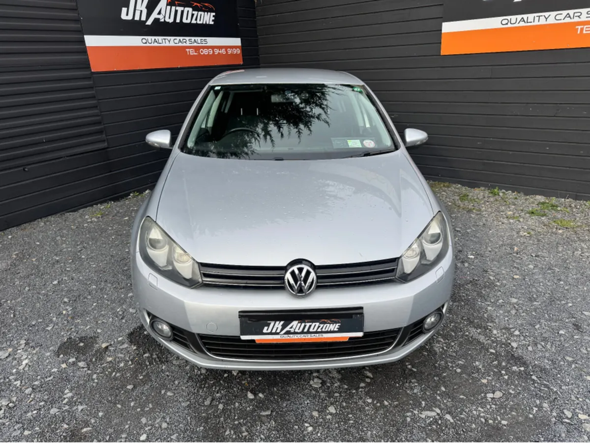 Volkswagen Golf 1.4 TFSI AUTO 5DR - Image 2
