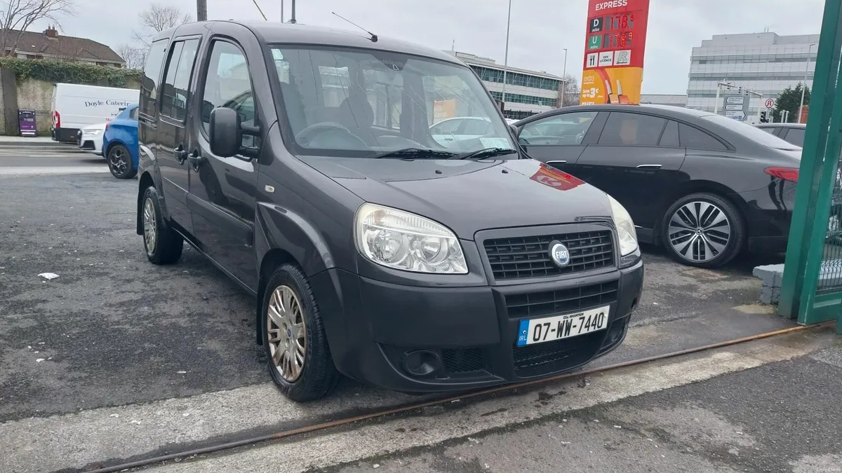 Fiat Doblo 2007 1.4 Petrol Wheel chair car - Image 2