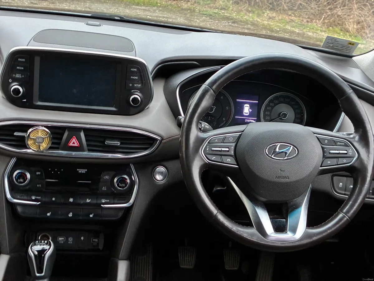 Hyundai Santa Fe Diesel 202 Reg - Image 2
