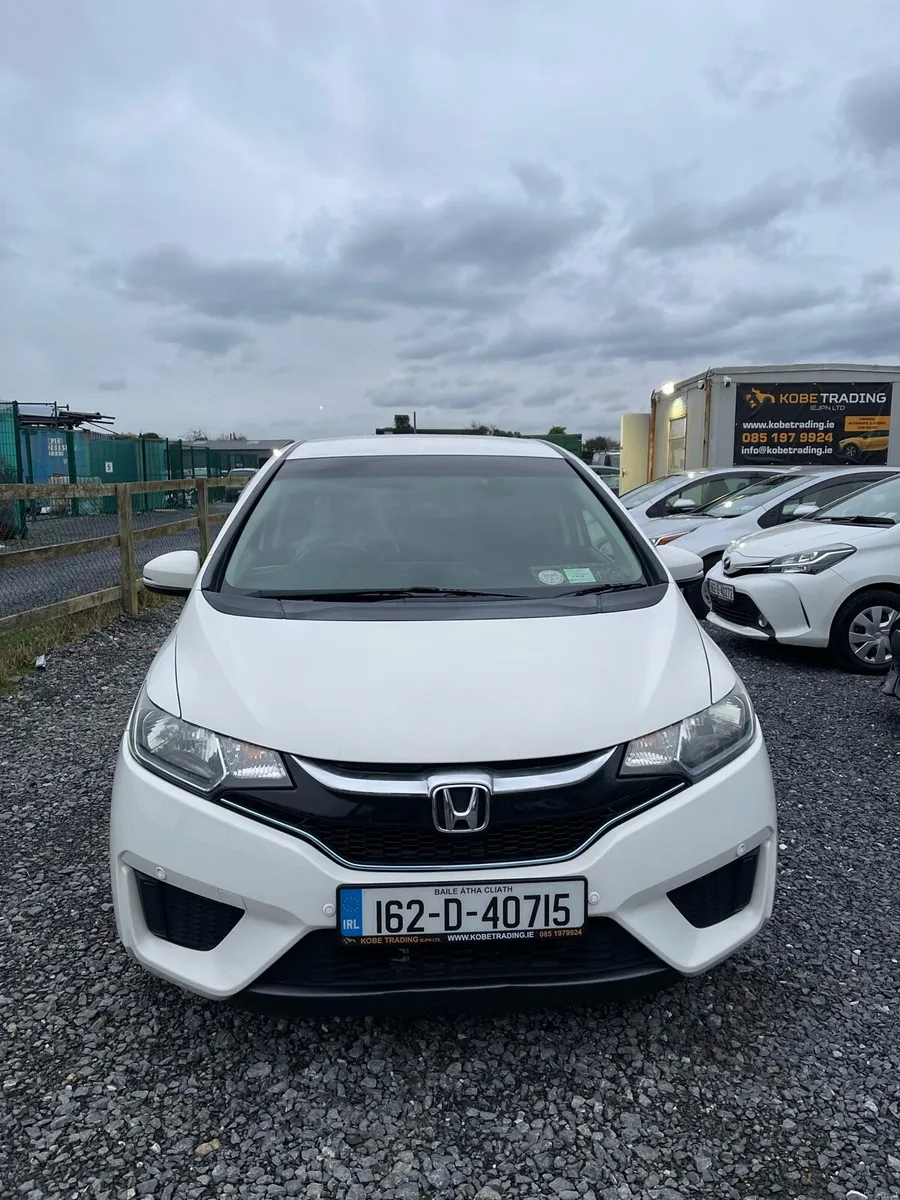 Honda Fit 2016🚗 1.5, HYBRID Push Start - Image 2