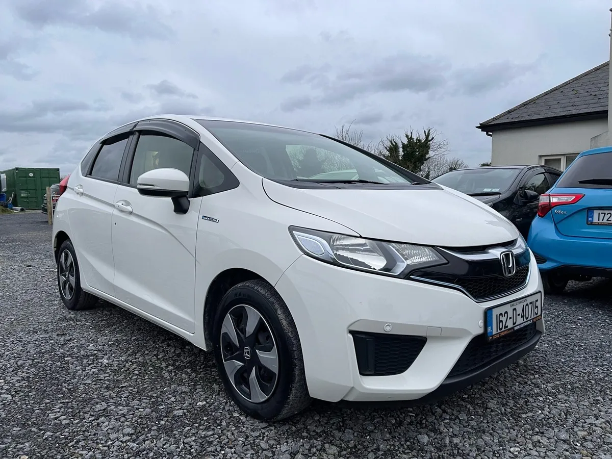 Honda Fit 2016🚗 1.5, HYBRID Push Start - Image 1