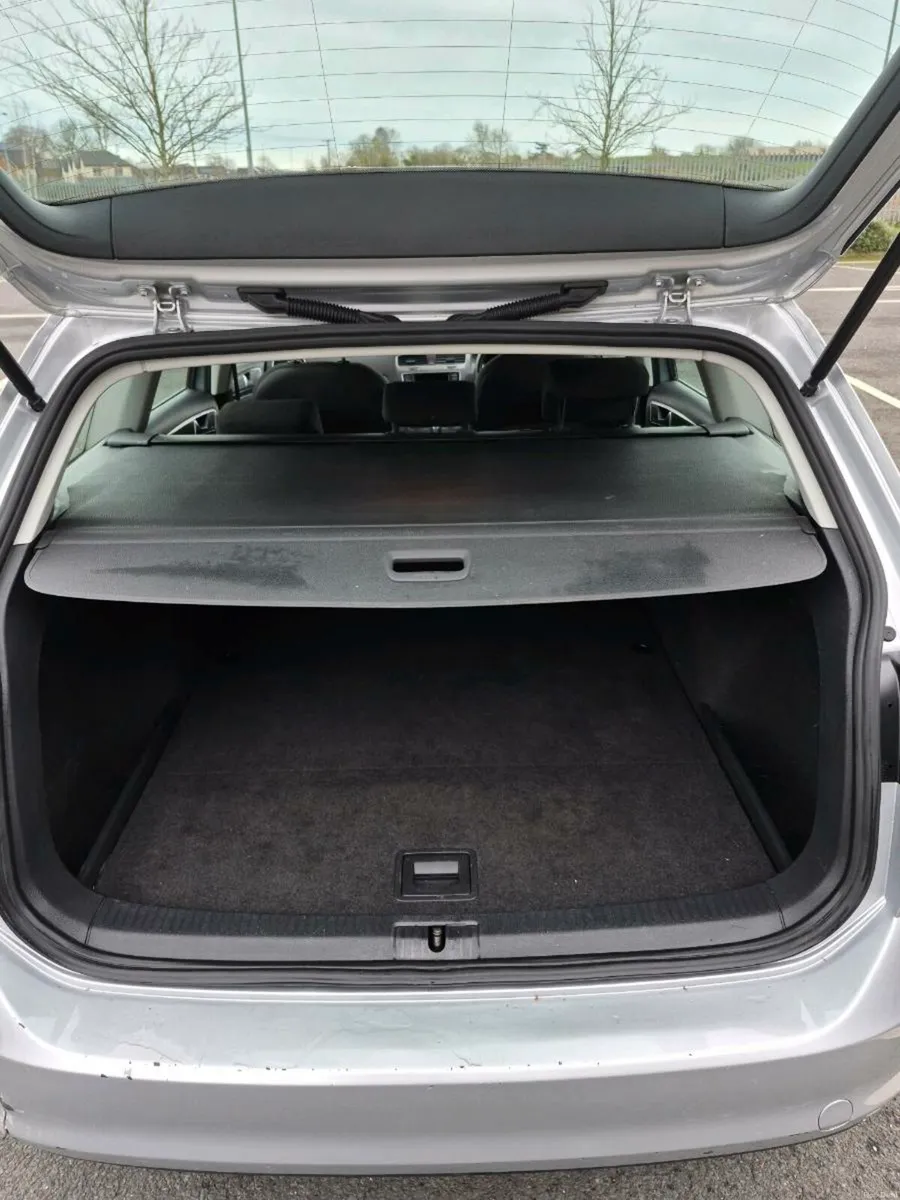 Volkswagon golf estate 1.6 TDI DSG - Image 4