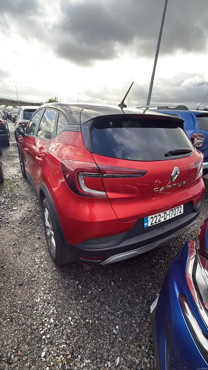 Renault Captur 2022 - Image 2