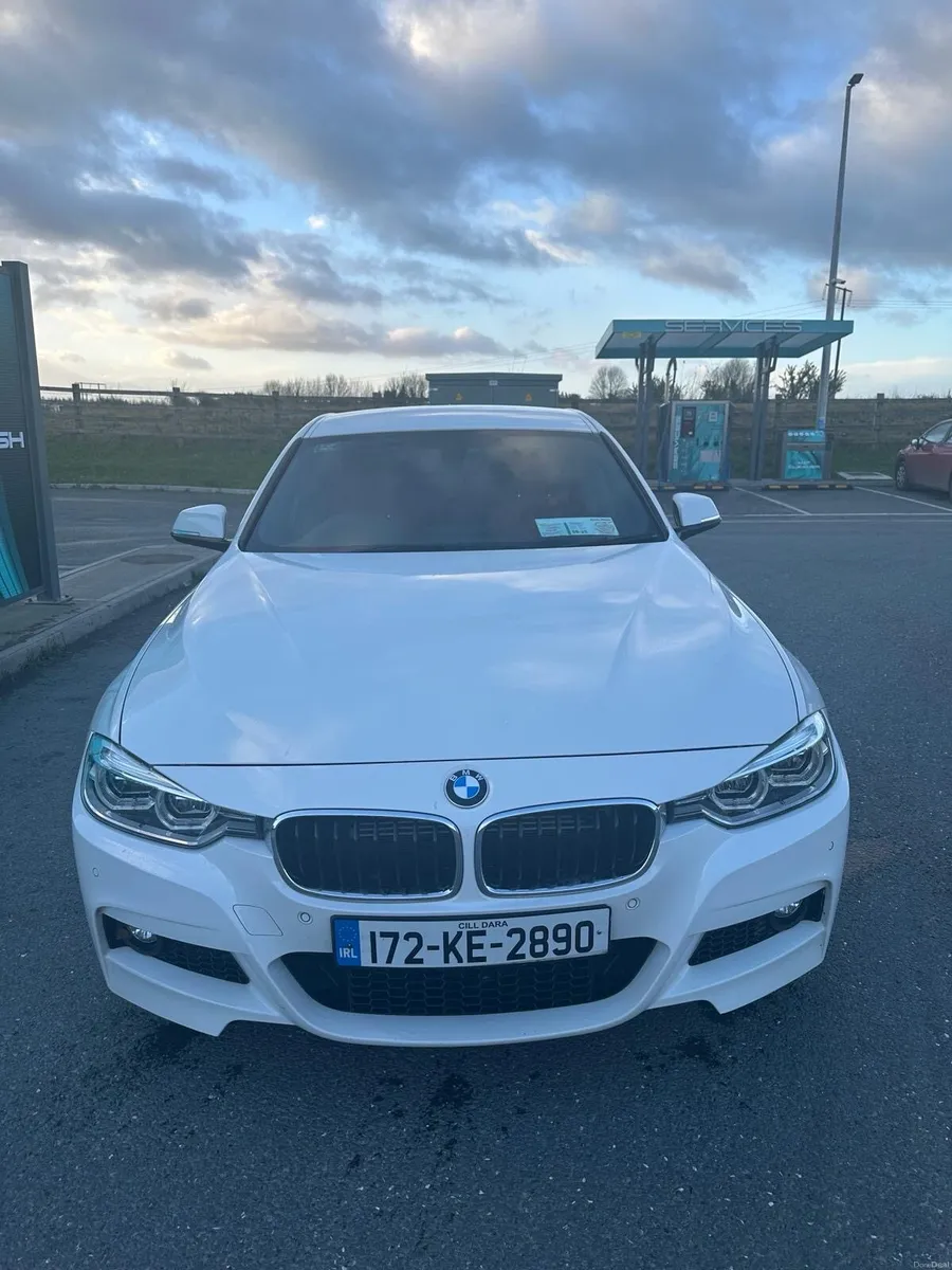 2017 BMW 330e M Sport | Alpine White | Red Leather - Image 2