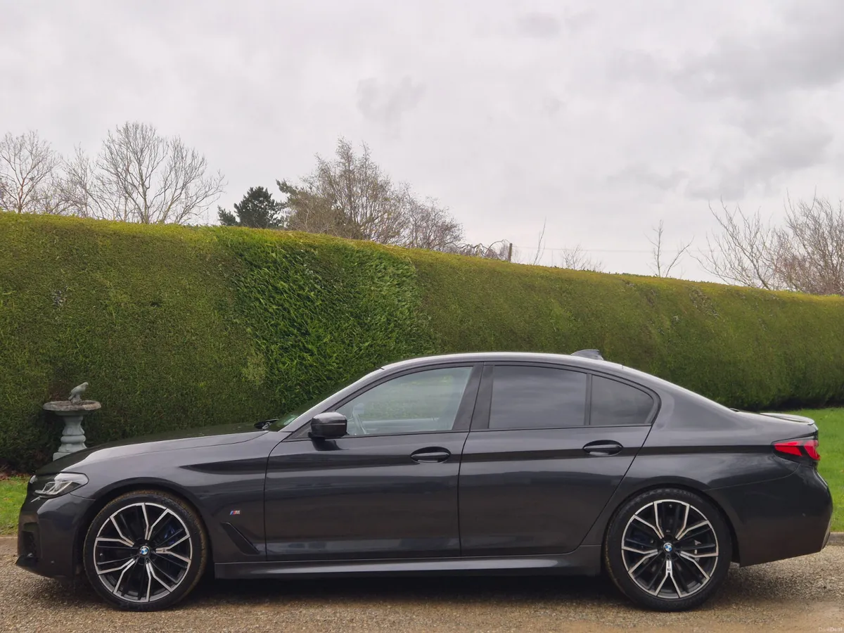 222'BMW 520D M-SPORT Mhev - Image 2