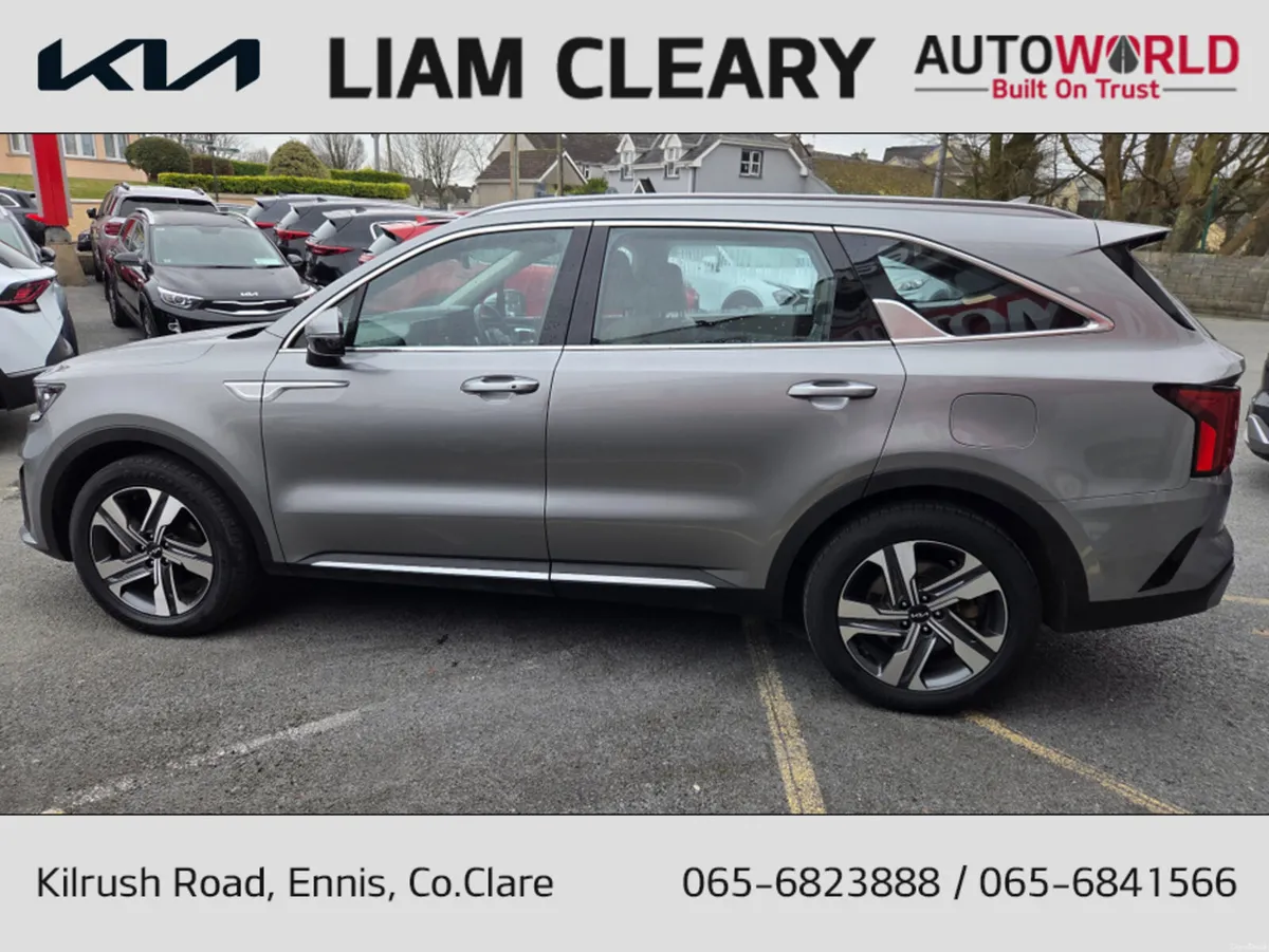 Kia Sorento PHEV K3 5DR  AUTO 7 SEATS - Image 6