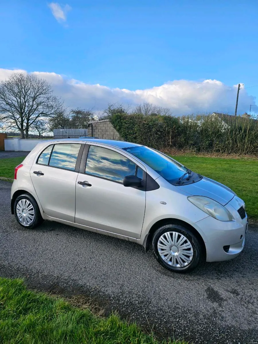 Toyota yaris - Image 1