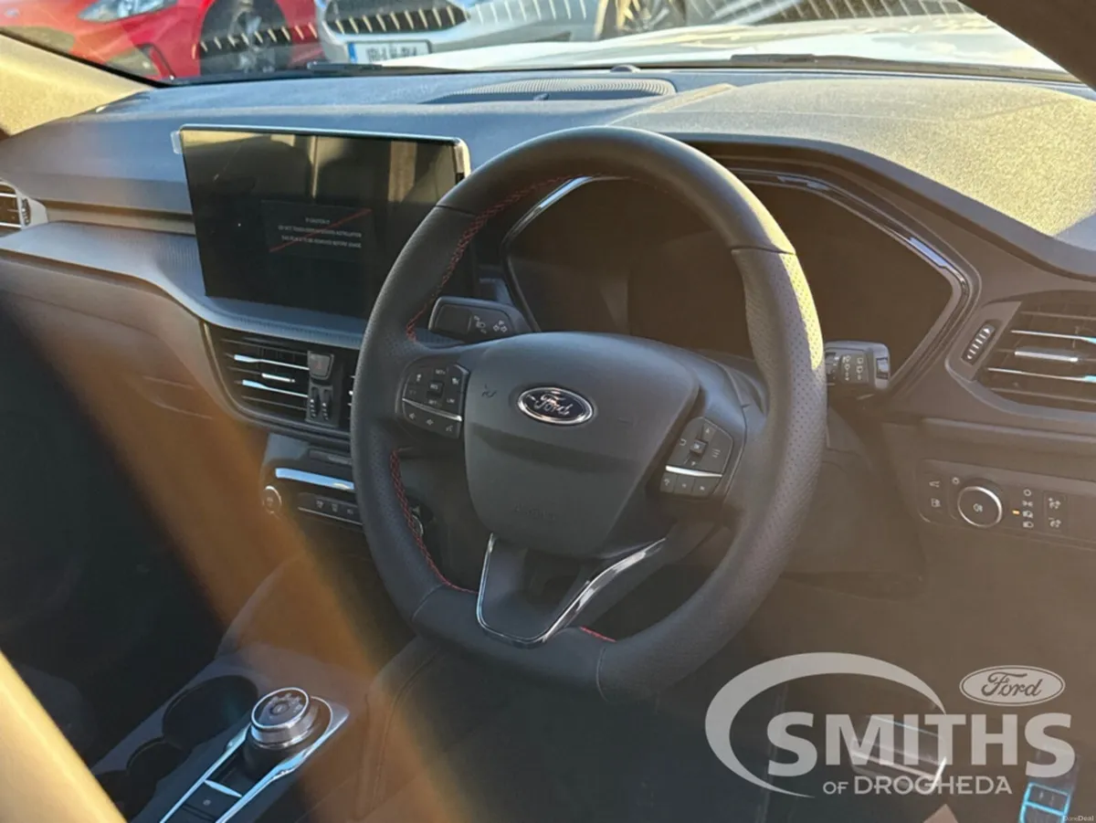 Ford Kuga ST-LINE X EDITION 2.5 PHEV 232PS - Image 2