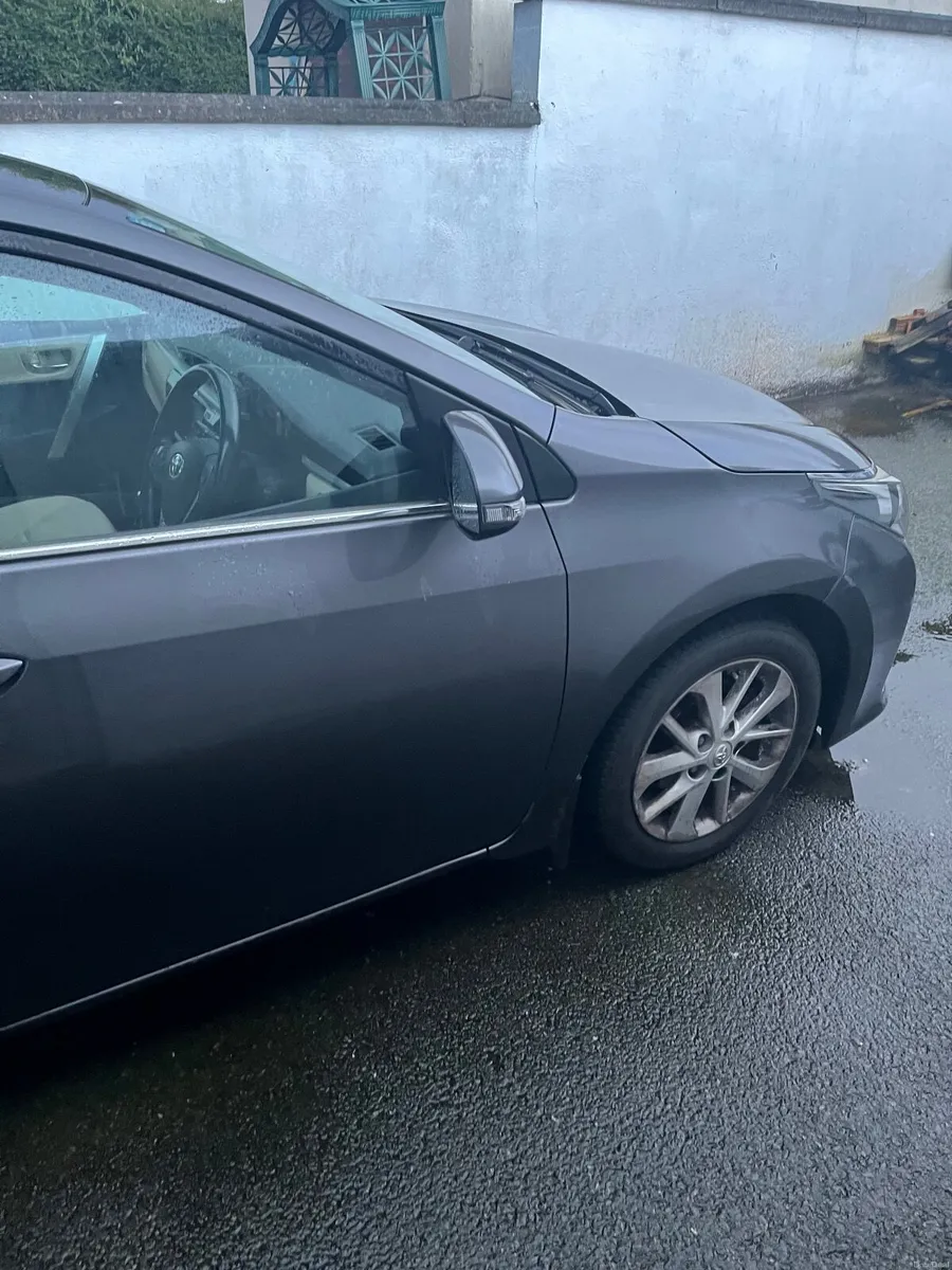 Toyota Corolla 2015 - Image 4