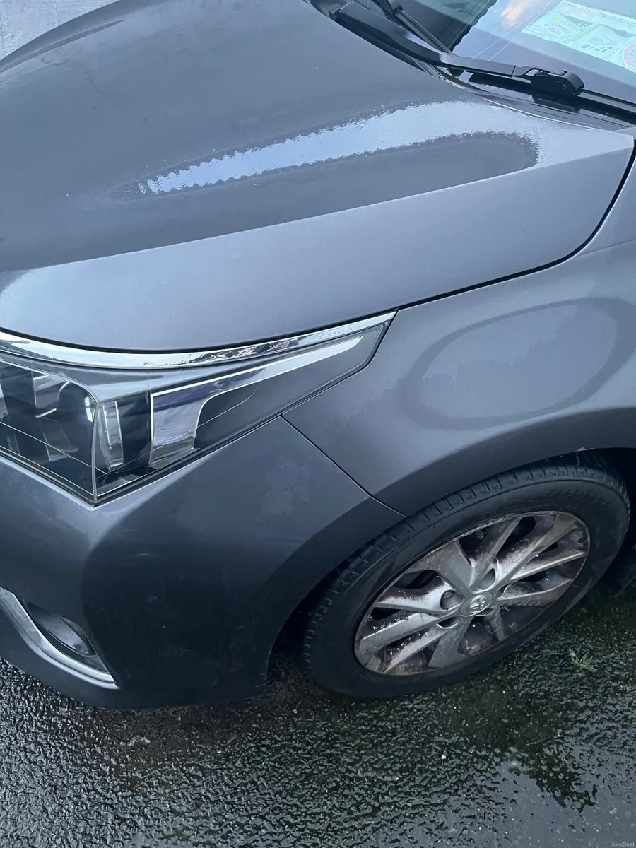Toyota Corolla 2015 - Image 2