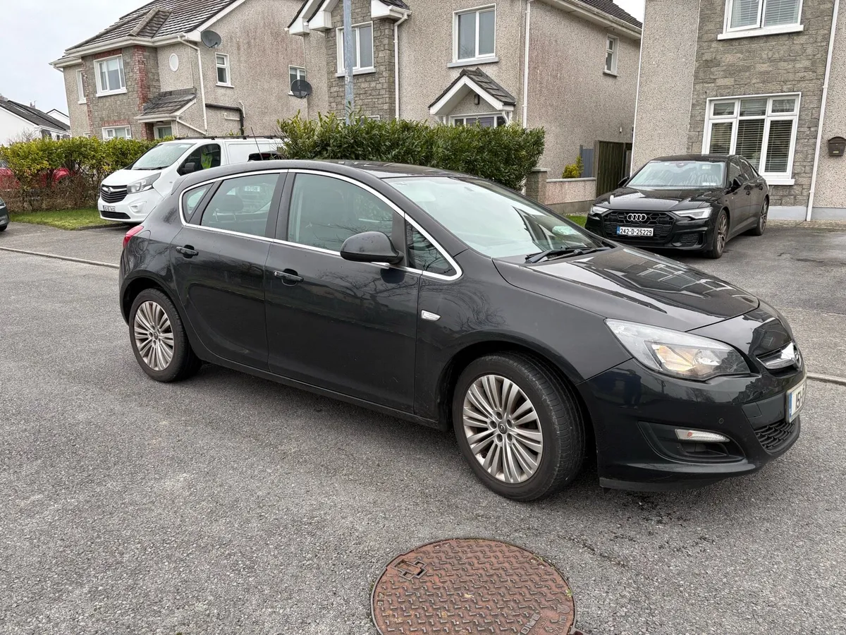 Opel Astra Excite 1.4 5 Door - Image 1