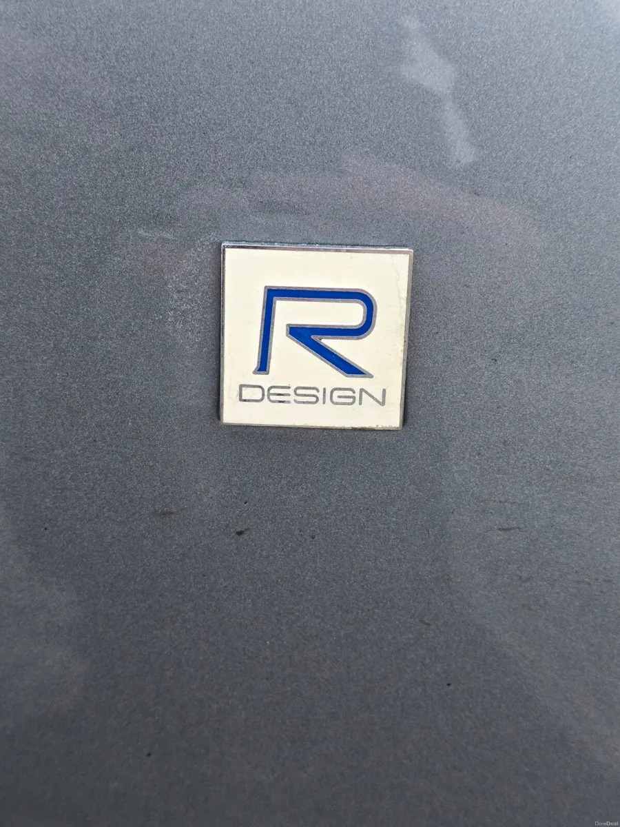 Volvo V40 2016 R design 150hp 2l diesel €6990 - Image 3