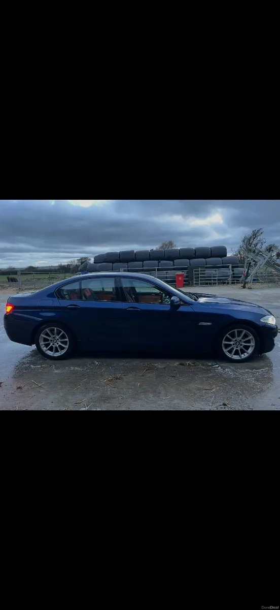 BMW 5-Series 2010 - Image 4