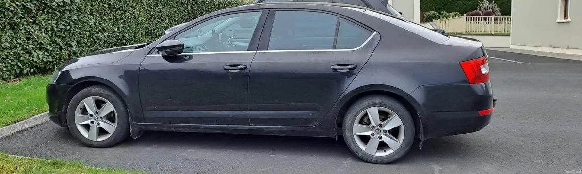 Skoda Octavia 2015 - Image 2
