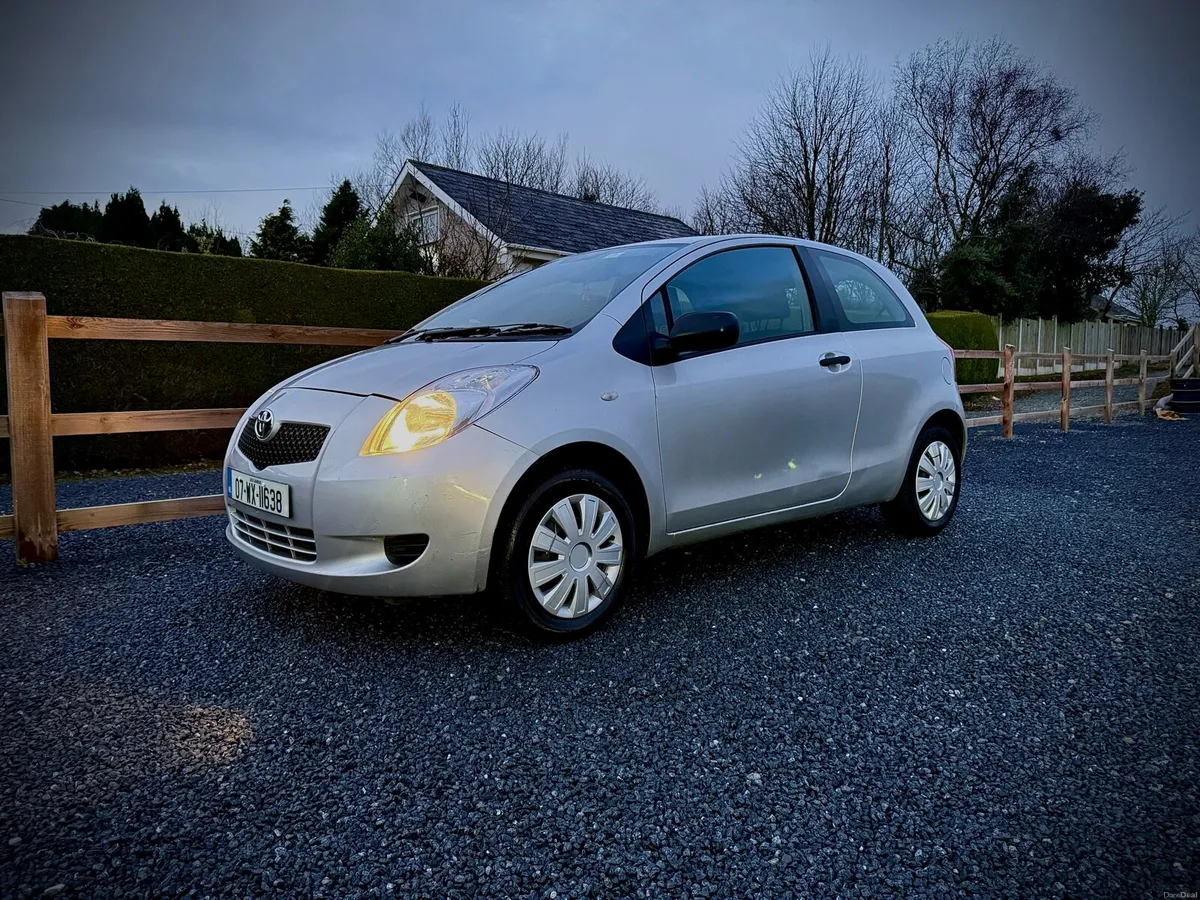 Toyota Yaris €2450 - Image 1