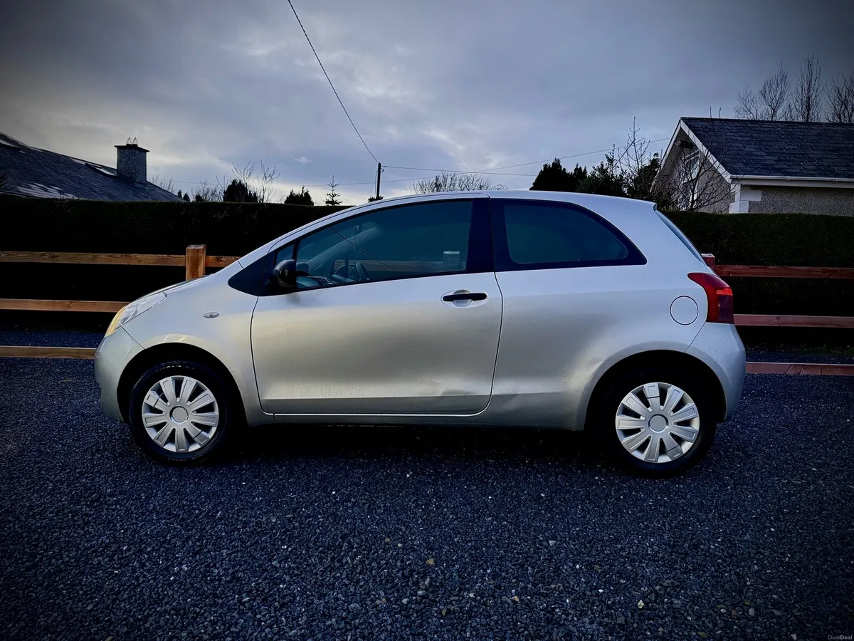 Toyota Yaris €2450 - Image 3
