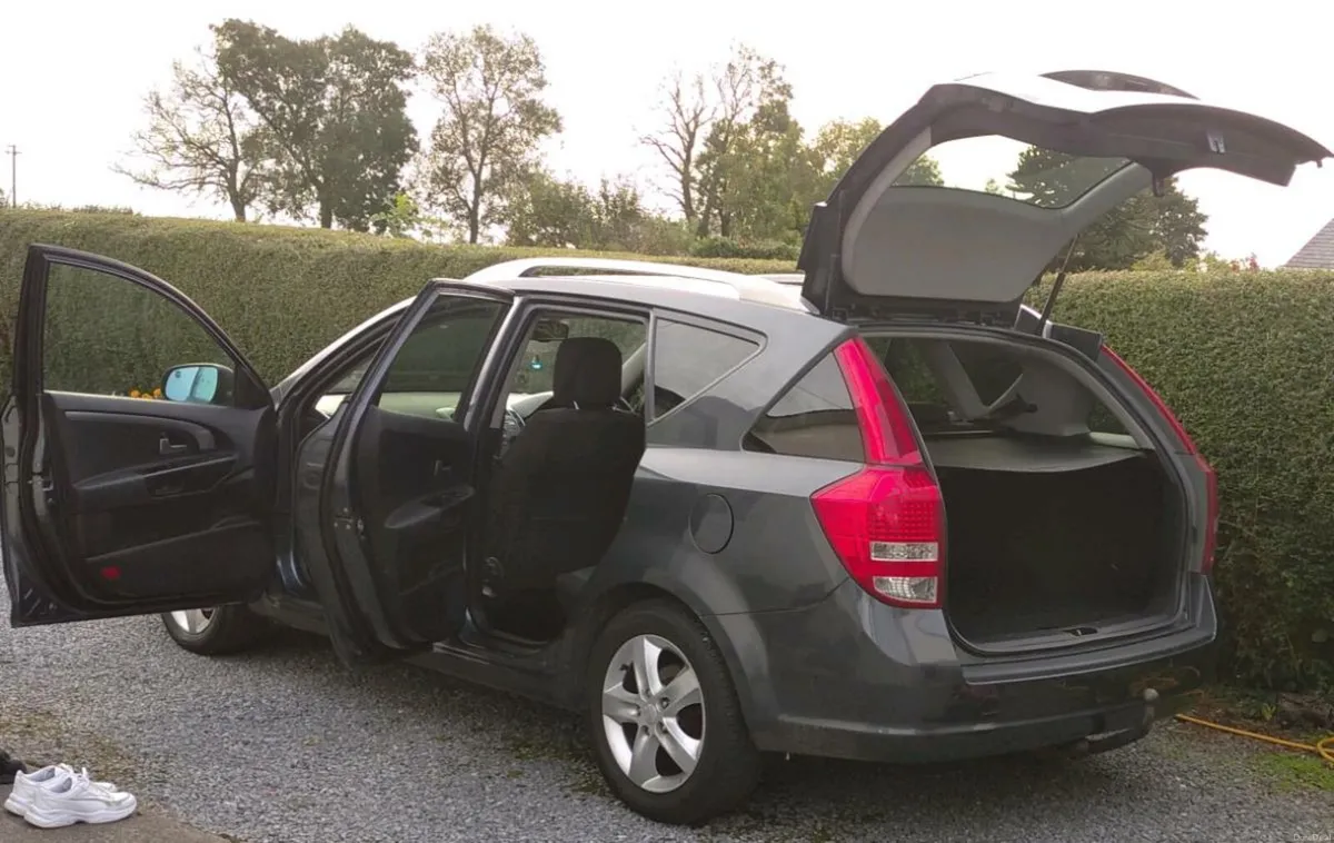 KIA CEED ESTATE 1.6 CRDI 2012 NCT 06/26 - Image 3