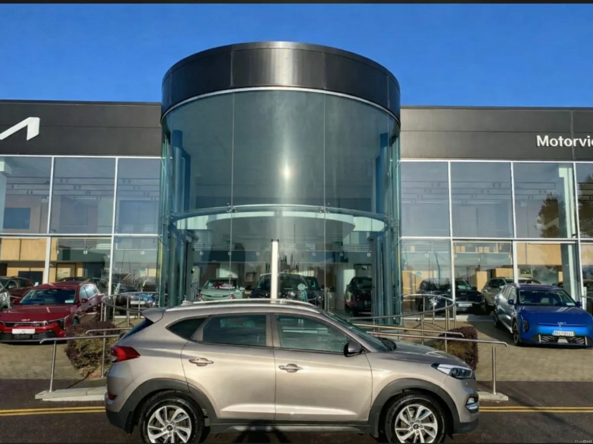 Hyundai Tucson 2.0D 4WD Executive Spec Leather Sat - Image 1