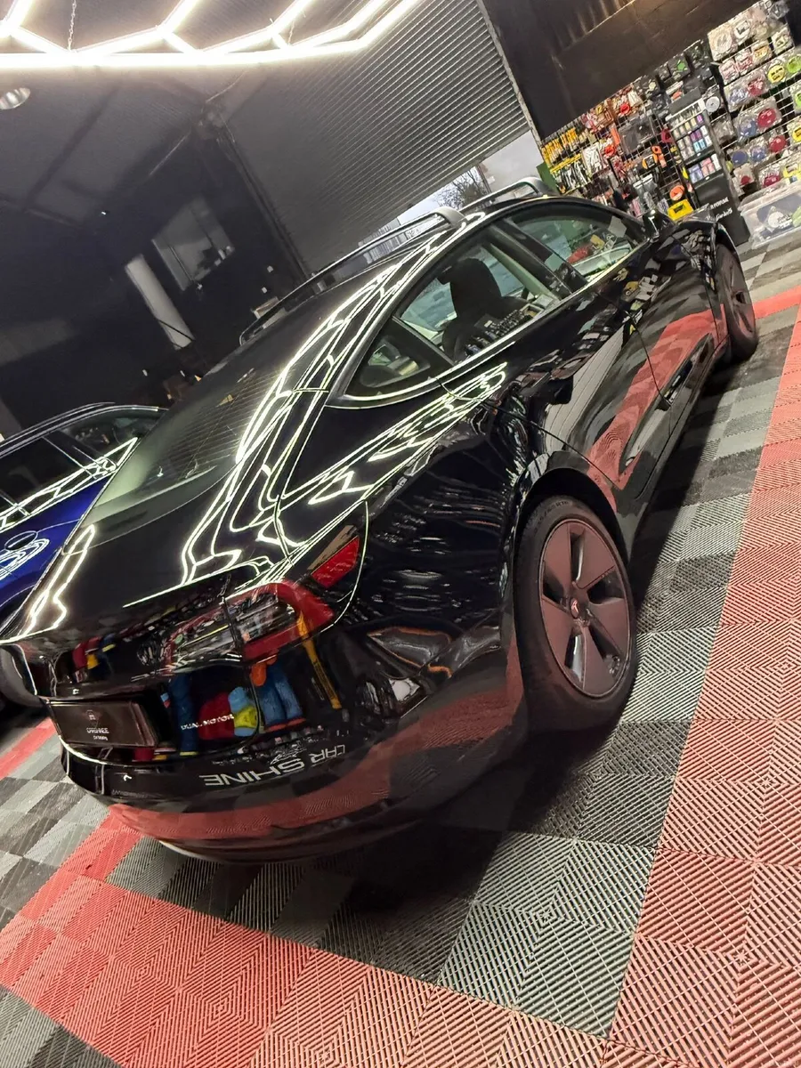 Tesla Model 3 - Dec 2022 - Long Range - 94% Batt. - Image 4