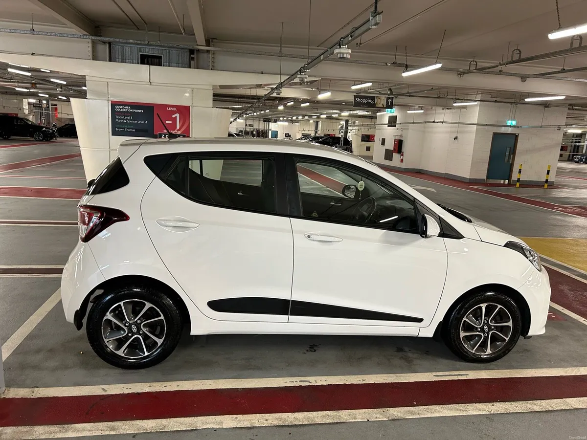 Hyundai i10 - Image 1