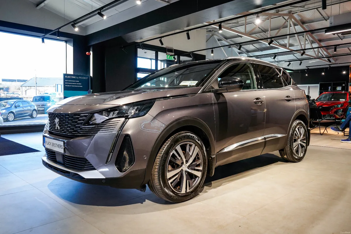 2023 Peugeot 3008 Allure 1.5 BlueHDi 130bhp Auto - Image 4