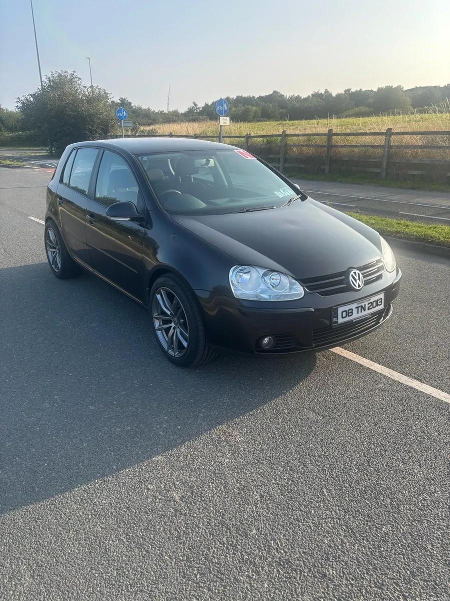 2008 Volkswagen Golf - Image 2