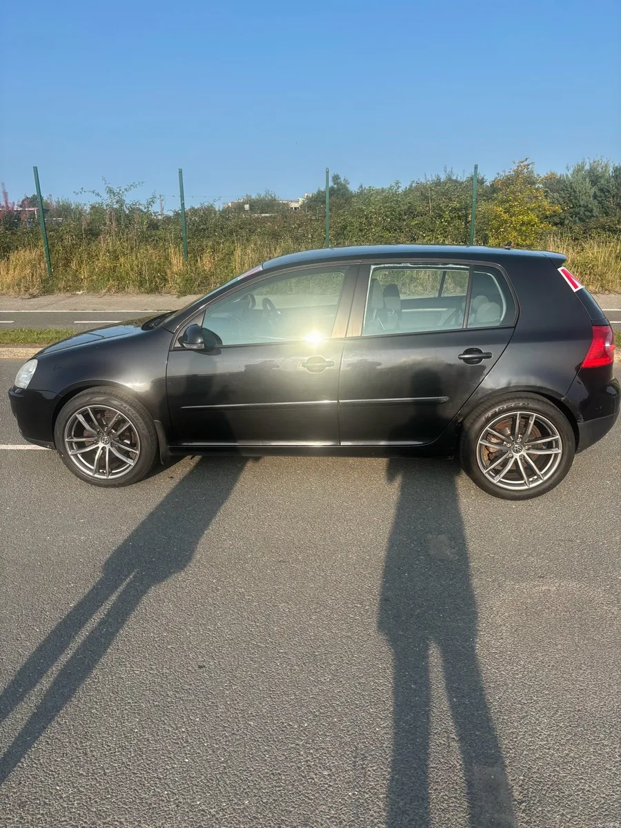 2008 Volkswagen Golf - Image 4