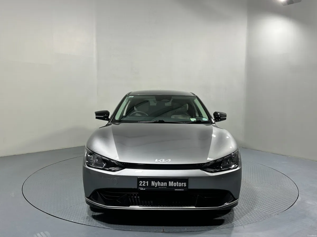 Kia EV6 Earth 77.4 KW/H Battery 500 KMS Range 221 - Image 2