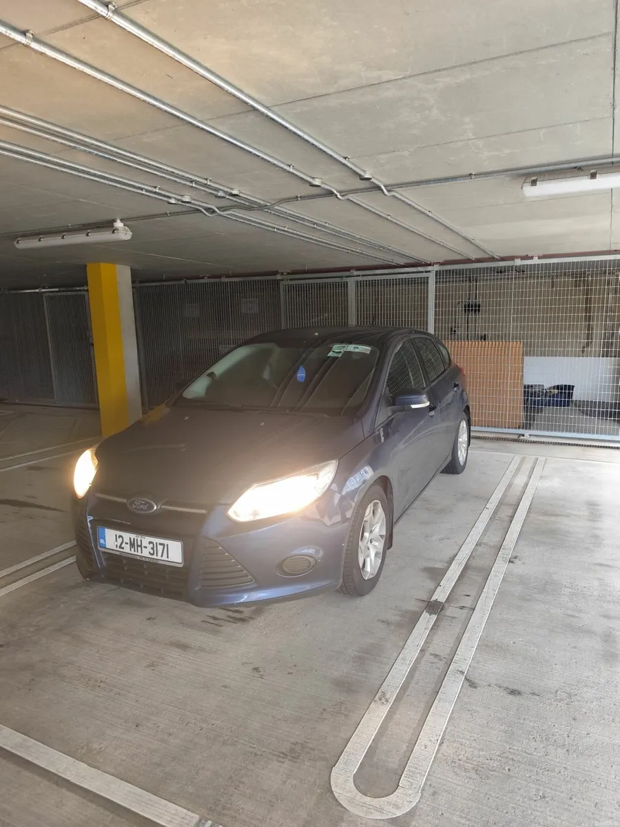 Ford Focus 2012 - Image 1