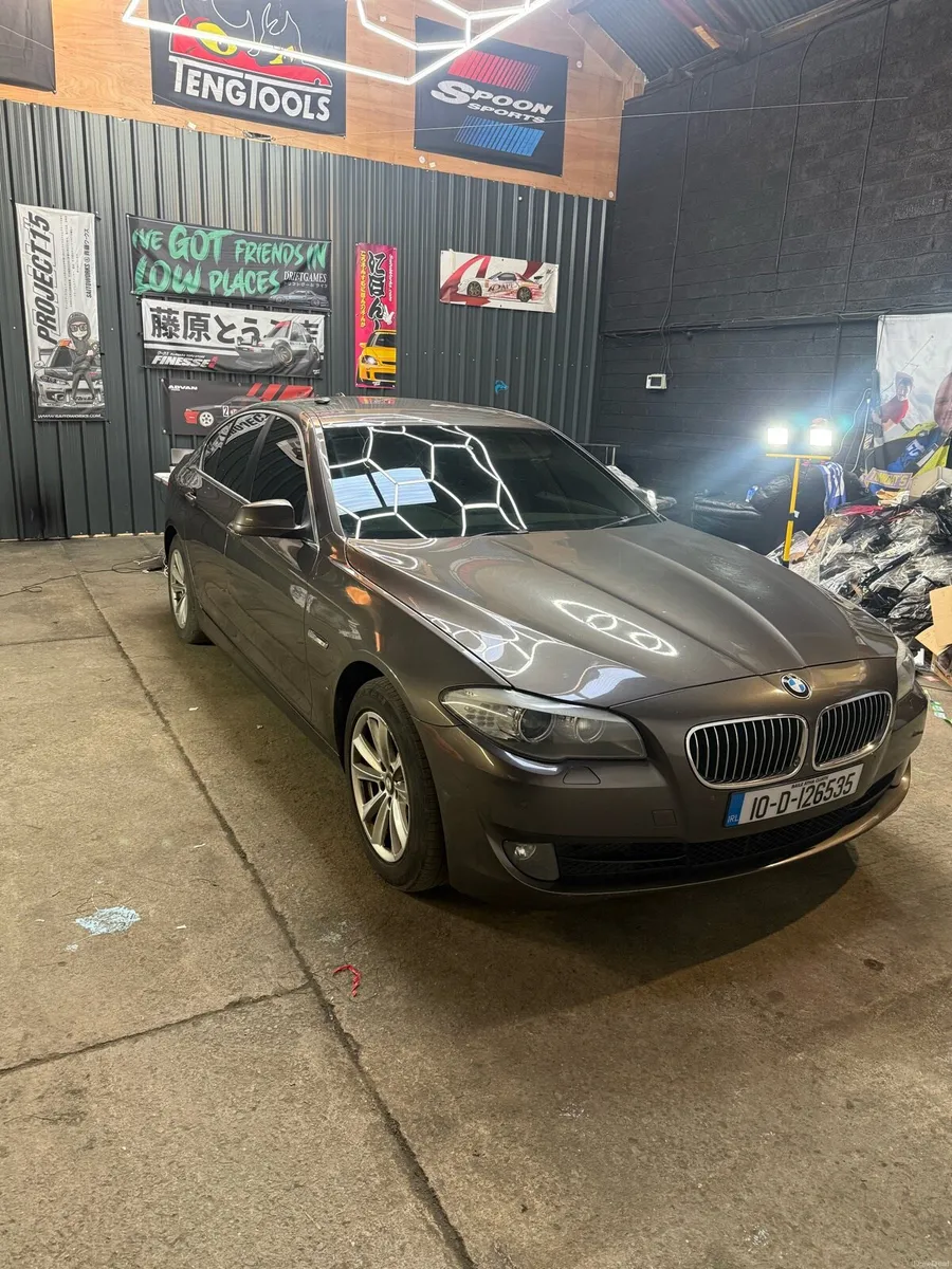 BMW 520d f10 (proof of chain) - Image 1