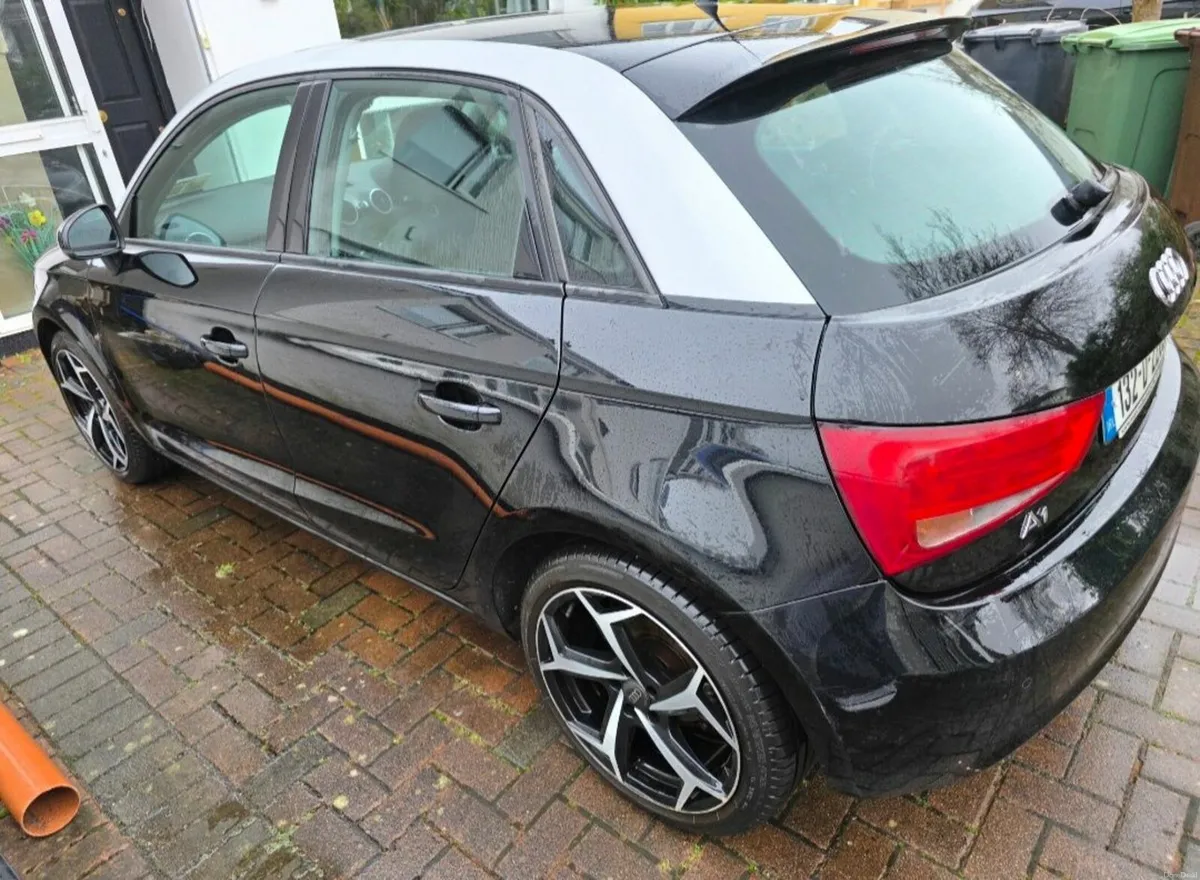 Audi A1 2013 - Image 2