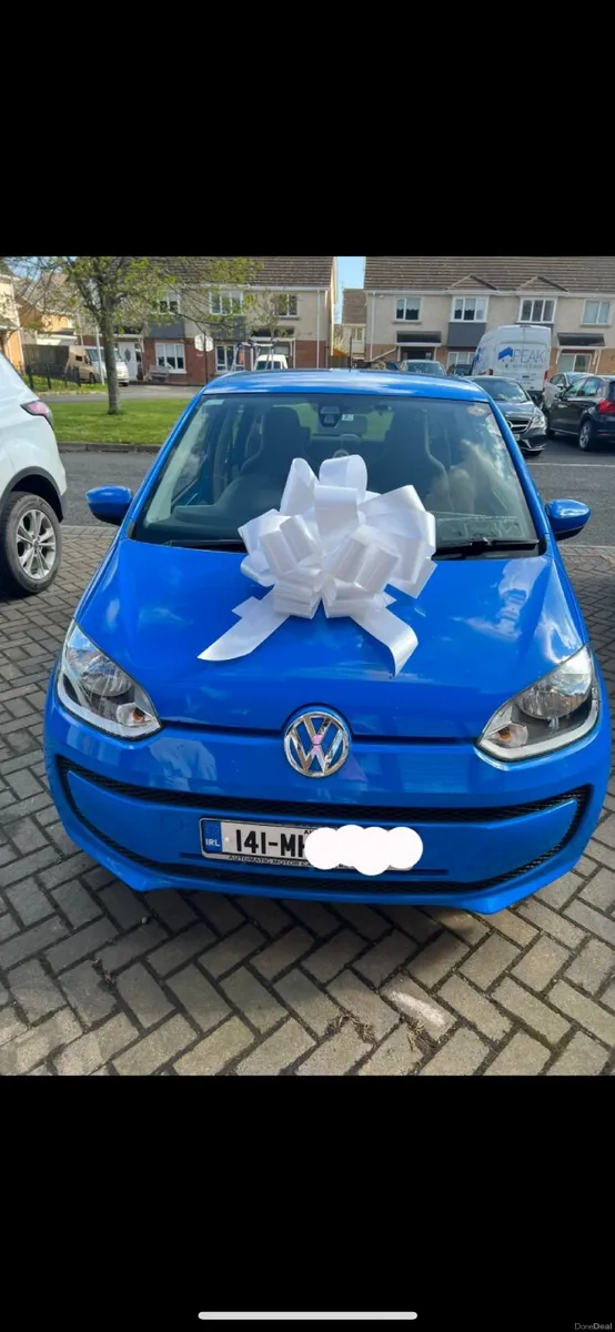 Volkswagen up! 2014 - Image 1