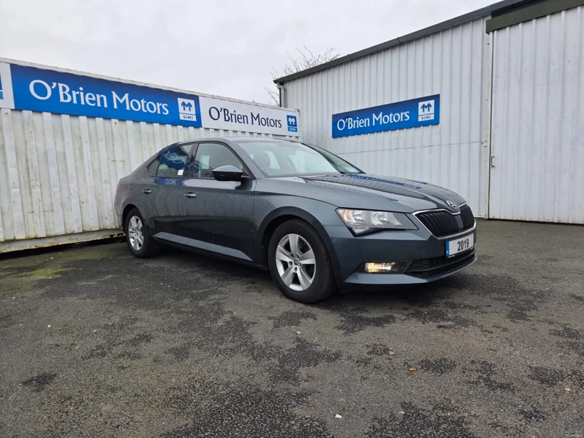 Skoda Superb 1.6 TDI S - Image 1