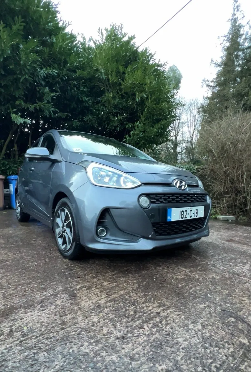 Hyundai i10 Deluxe (<60,000Kms) - Image 1