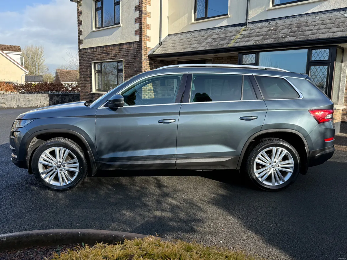 Immaculate *7 Seater* 191 Skoda Kodiaq Style 4x4! - Image 4