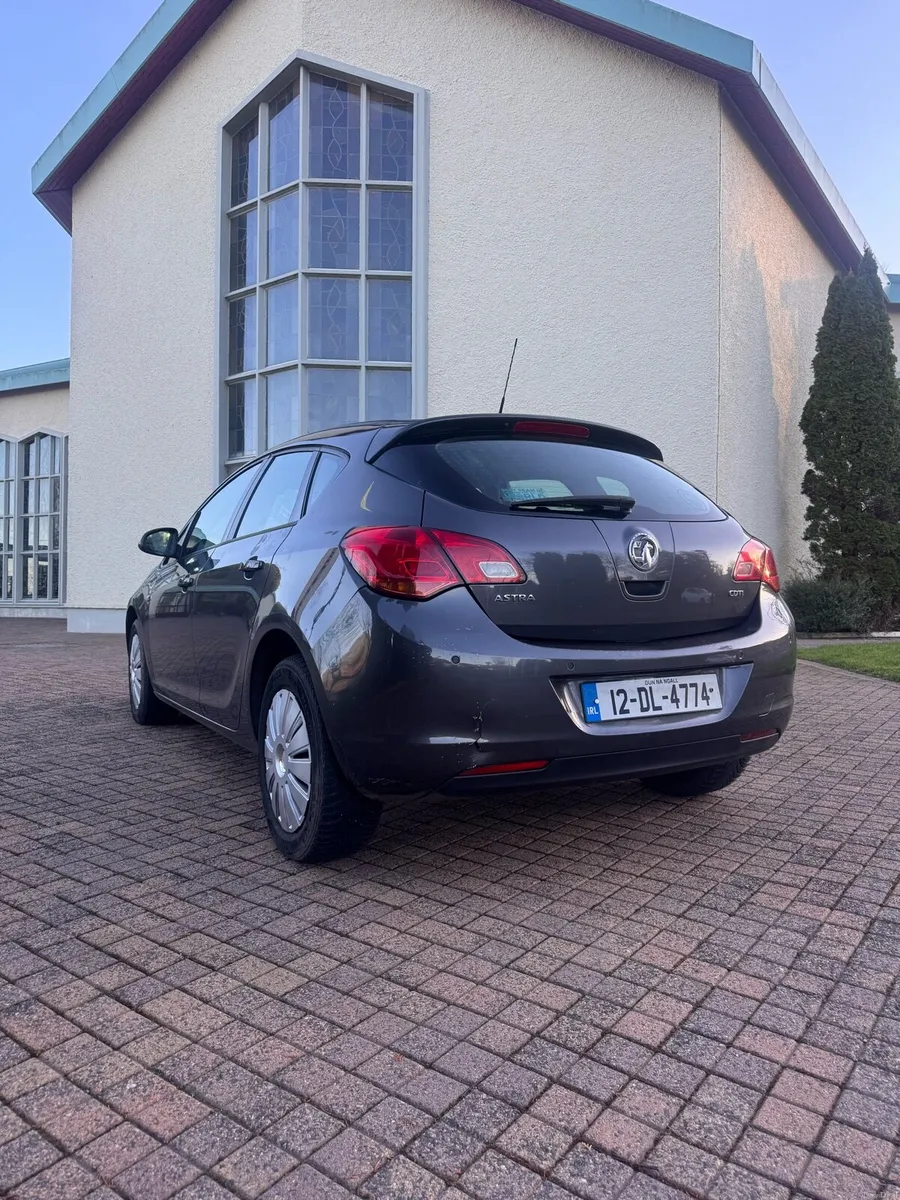 Opel Astra 1.7 Diesel – 2012 - Image 3