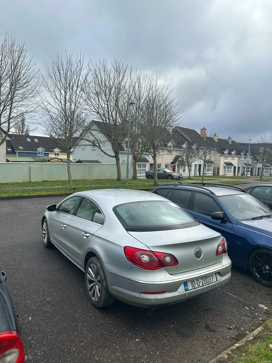 2010 Passat CC - Image 2