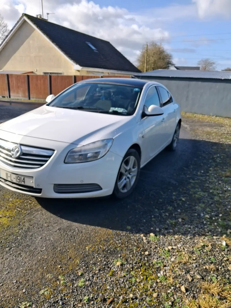 Vauxhall Insignia 2011 - Image 2