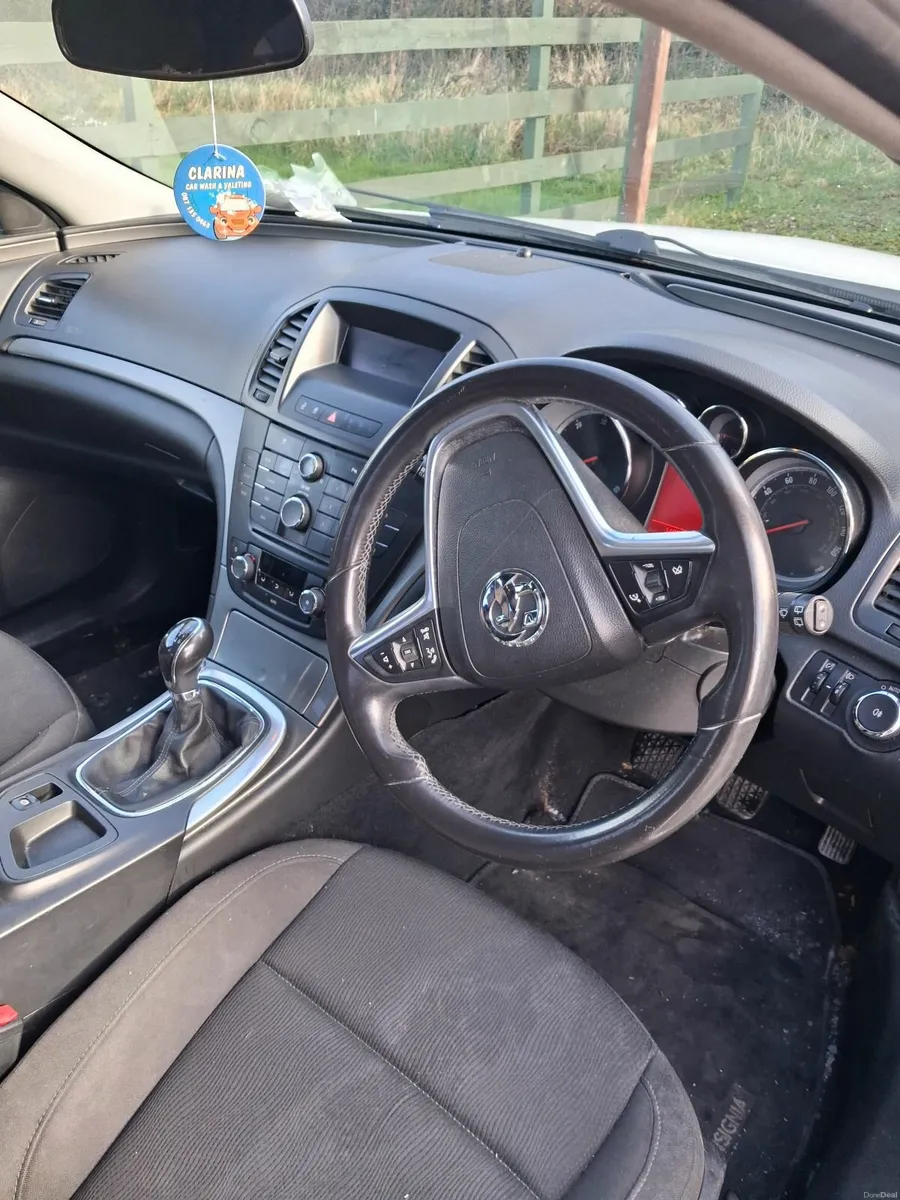 Vauxhall Insignia 2011 - Image 3