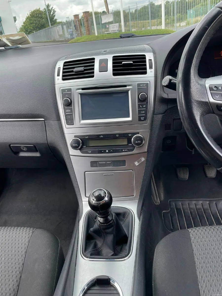Toyota Avensis 2014 - Image 4
